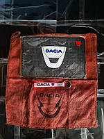 Набор аксессуаров с логотипом Дачия Dacia, нескользящий силиконовый коврик, микрофибра и силиконовый брелок