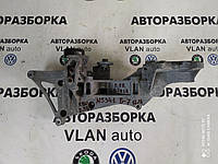 Кронштейн кріплення генератора 07K903143E VW Б 7 USA