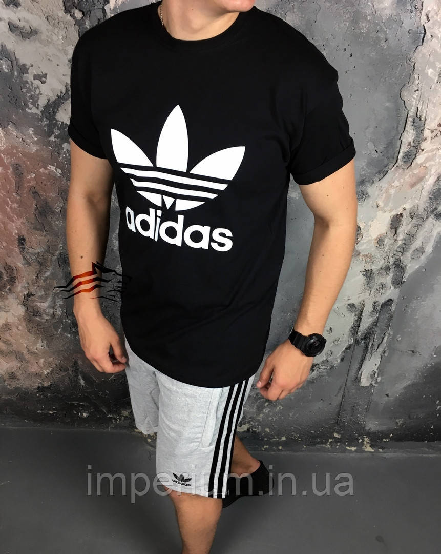 Стильна чоловіча футболка adidas
