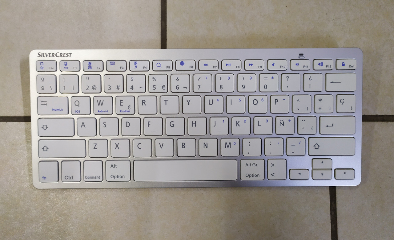 Новая беспроводная немецкая bluetoothклавиатура из Германии Silver