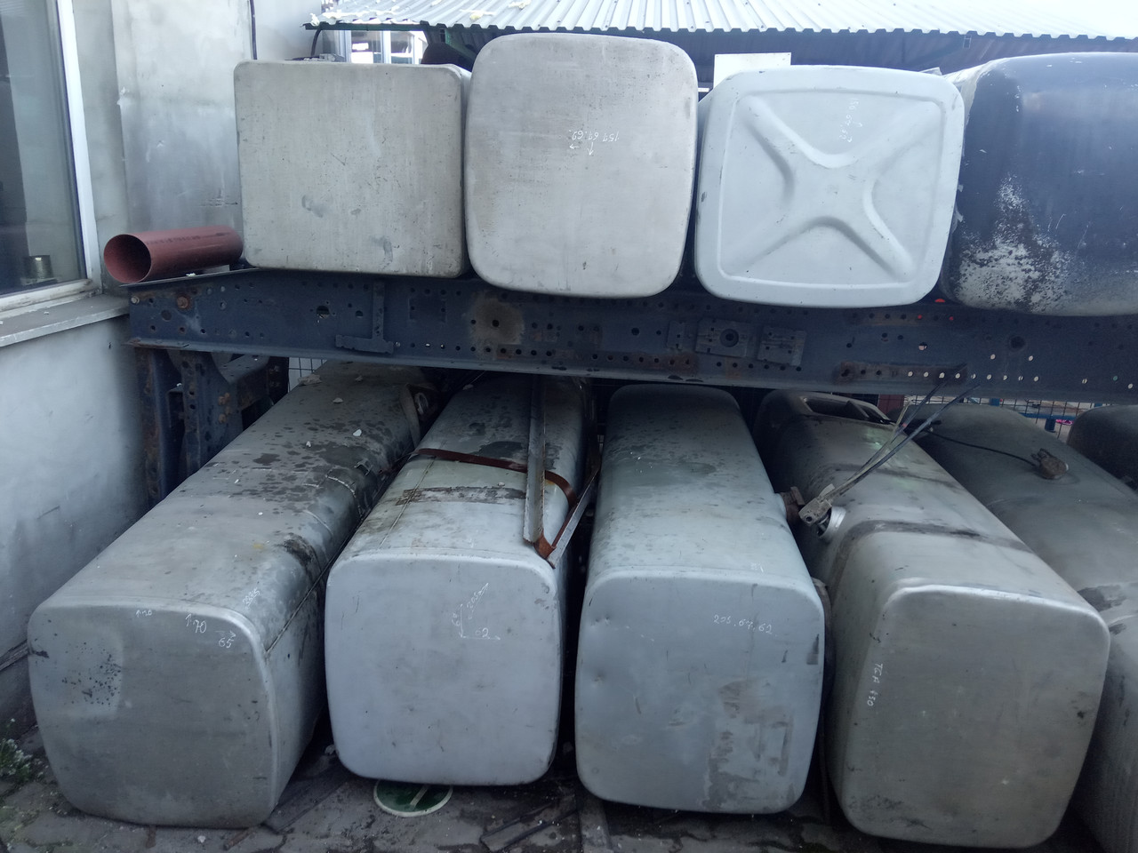 Паливний бак 950L DAF 95XF