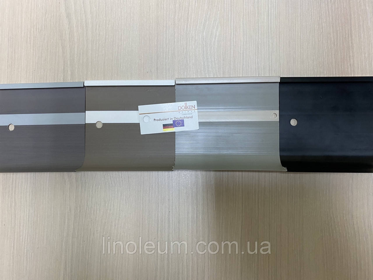 Плинтус для завода покрытий на стену чёрный HK100, галтель (арт.110 ...