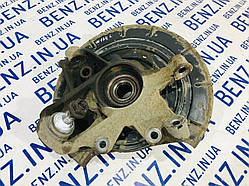 Кулак задньої підвіски лівий Mercedes W164, W251, ML63 AMG A1643501108