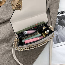 Жіноча маленька сумочка з ПУ шкіри з ланцюжком Ромб Бежева, фото 4