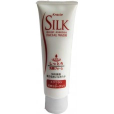 KaneboSilkMoistFacialWashFlowerпінка для умивання використовується для всіхтипівшопінка для умивання 110 г