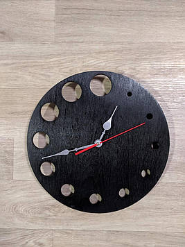 Інтер'єрний настінний дерев'яний годинник, колір чорний ф32см