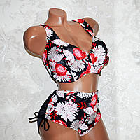 Великий 58-й розмір. Стильний жіночий купальник на великі груди, чорний із червоними квітами півоніями