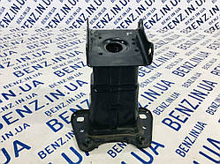 Кронштейн підсилювача переднього бампера зліва Mercedes W164, X164 A1646201931