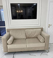 Диван для зала ожидания Cruze.
