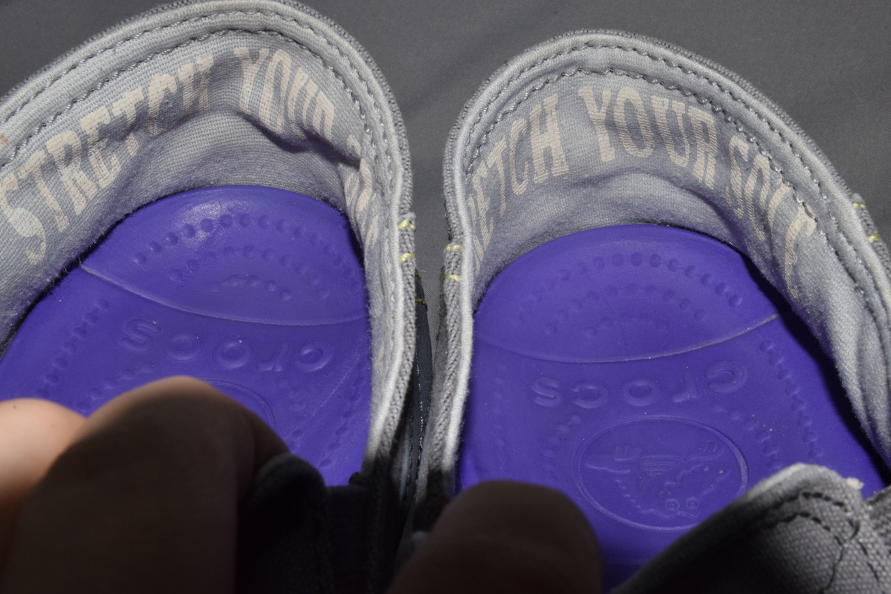 Crocs stretch sole sale