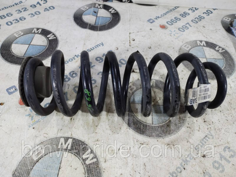 Пружина підвіски Jeep Cherokee KL 2.4 2014 задн. (б/у)