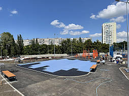 Укладка двухслойного покрытия из EPDM крошки. Харьков, урбан-парк Героев труда 60 4