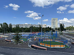 Укладка двухслойного покрытия из EPDM крошки. Харьков, урбан-парк Героев труда 60 5