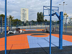 Укладка двухслойного покрытия из EPDM крошки. Харьков, урбан-парк Героев труда 60 7