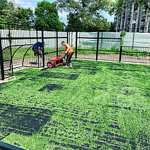 Укладка искусственной травы для панакорта. Харьков ул. Молочная 11 3