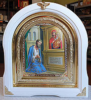 Икона П.Б.Нечаяная Радость в белом арочном киоте с декоративными уголочками, размер 28×25, подарочная коробка