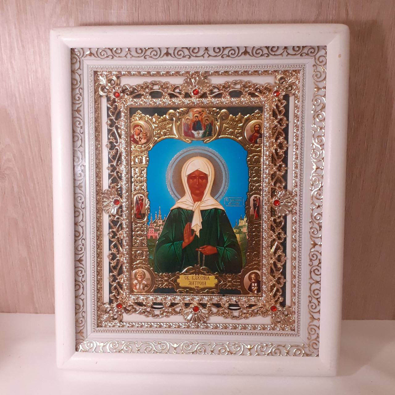 Ікона Матрона свята блаженна, лик 15х18 см, в білому кіоті з камінням
