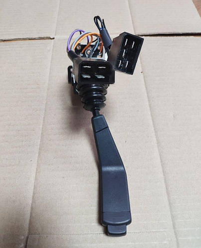 Переключатель света МТЗ-80 (фар, поворотов и звукового сигнала) (пр-во ...