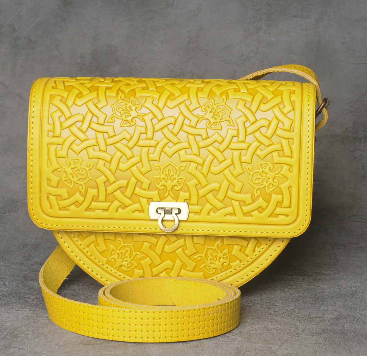 Сумка з тисненим орнаментом “Рокса” жовтого кольору, 26х22х9см, фото 1