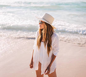 Пляжна жіноча сорочка на ґудзиках біла з рукавами