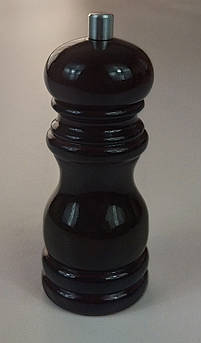 Перцемолка (млин) дерев'яна 14,5 см з металевими жорнами. темно коричневий