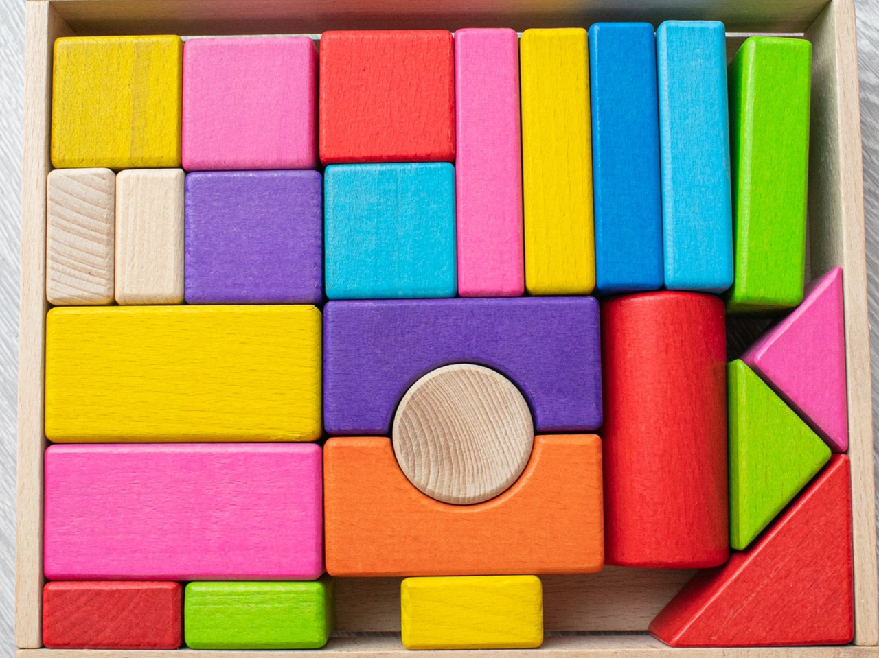 Конструктор для дітей кольоровий з натурального дерева на 24 деталі екопродукт 25х21х5 см, фото 1