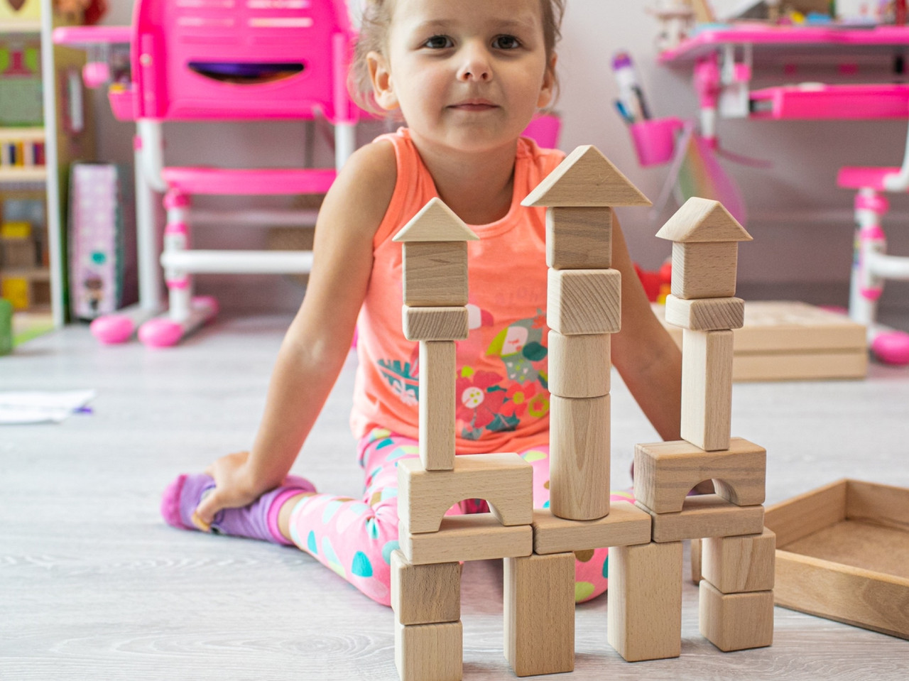Дитячий дерев'яний конструктор на 24 деталі 25х21х5 см іграшка з екологічного матеріалу