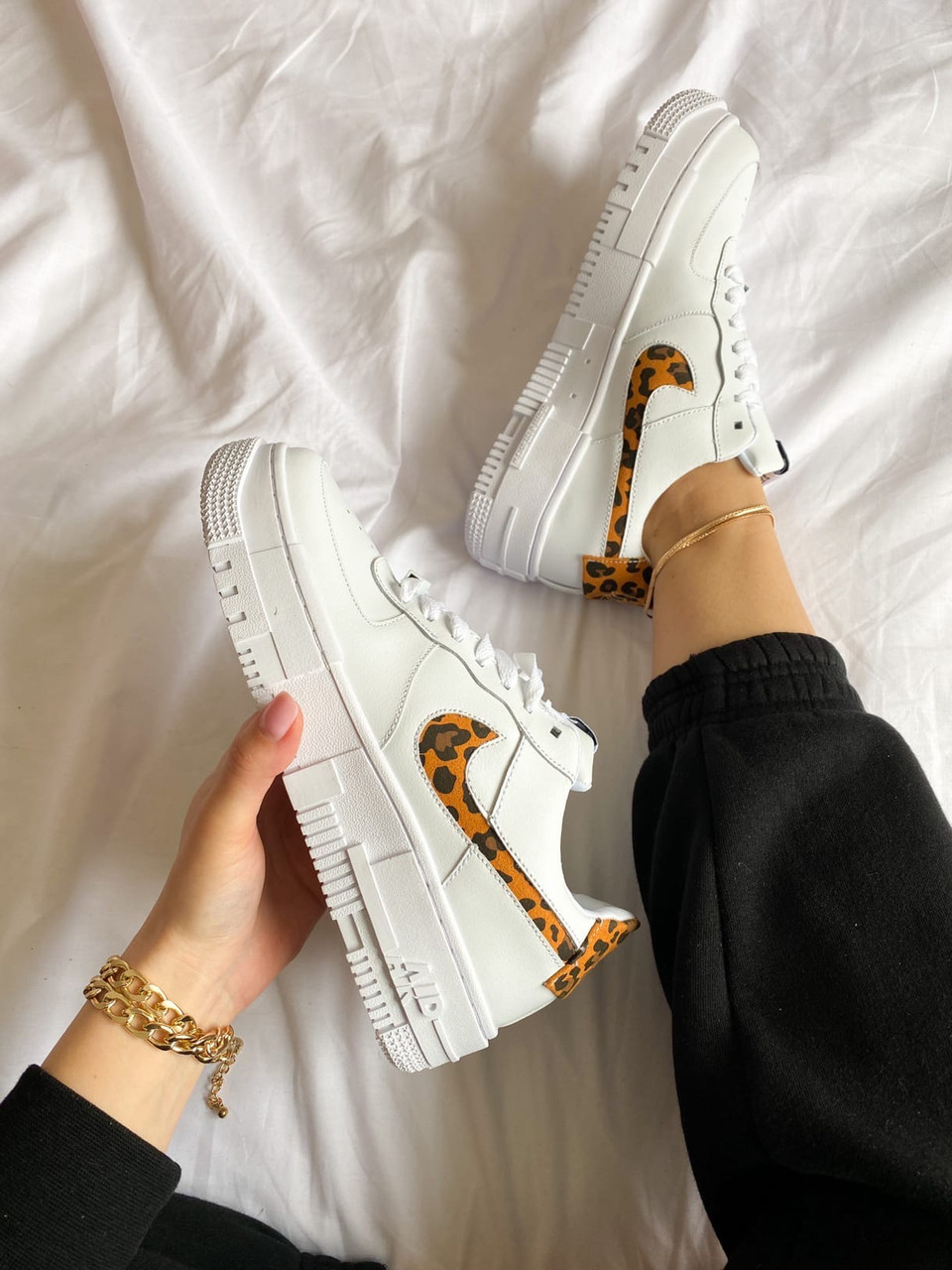 Nike Air Force Pixel"White Leo"