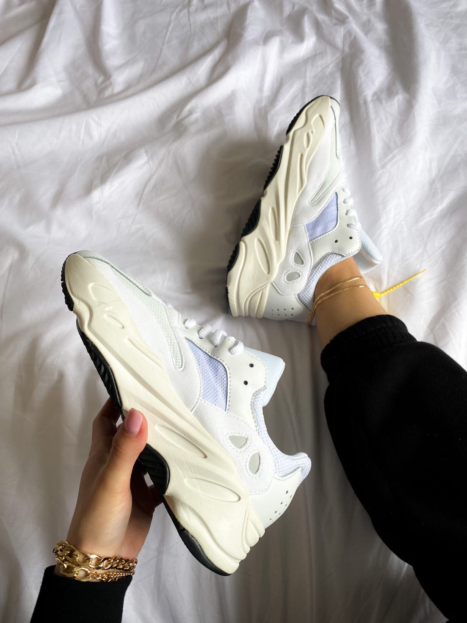 Adidas Yeezy 700 "White"