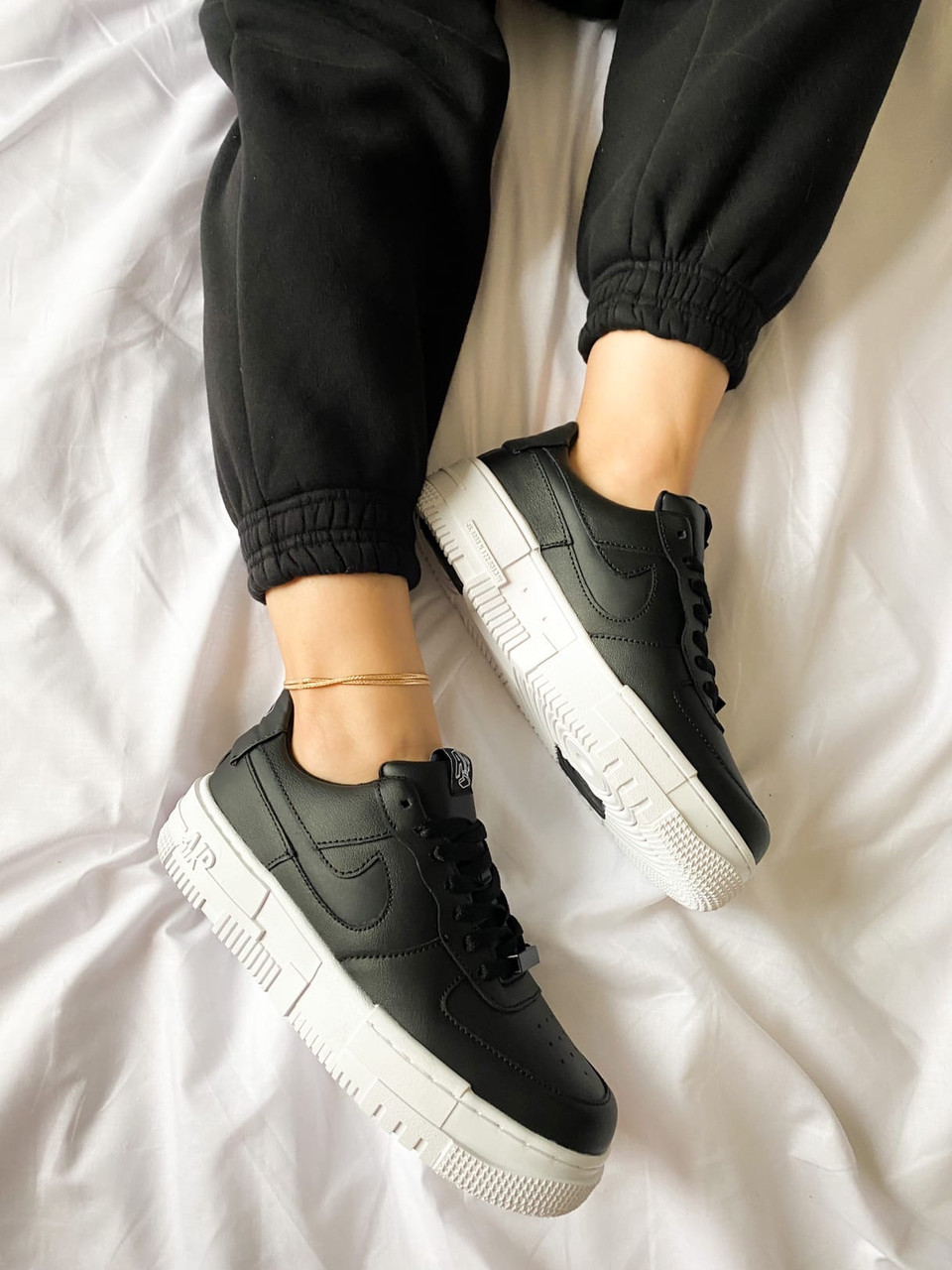 Nike Air Force Pixel"Black/White