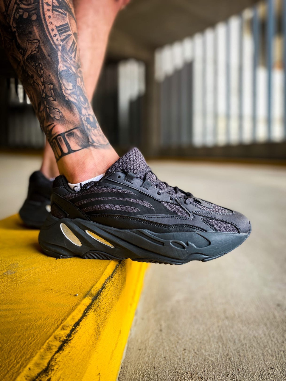 Adidas Yeezy 700 V2 "Utility Black"