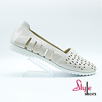 Балетки летние с оригинальной перфорацией бежевого цвета "Style Shoes"