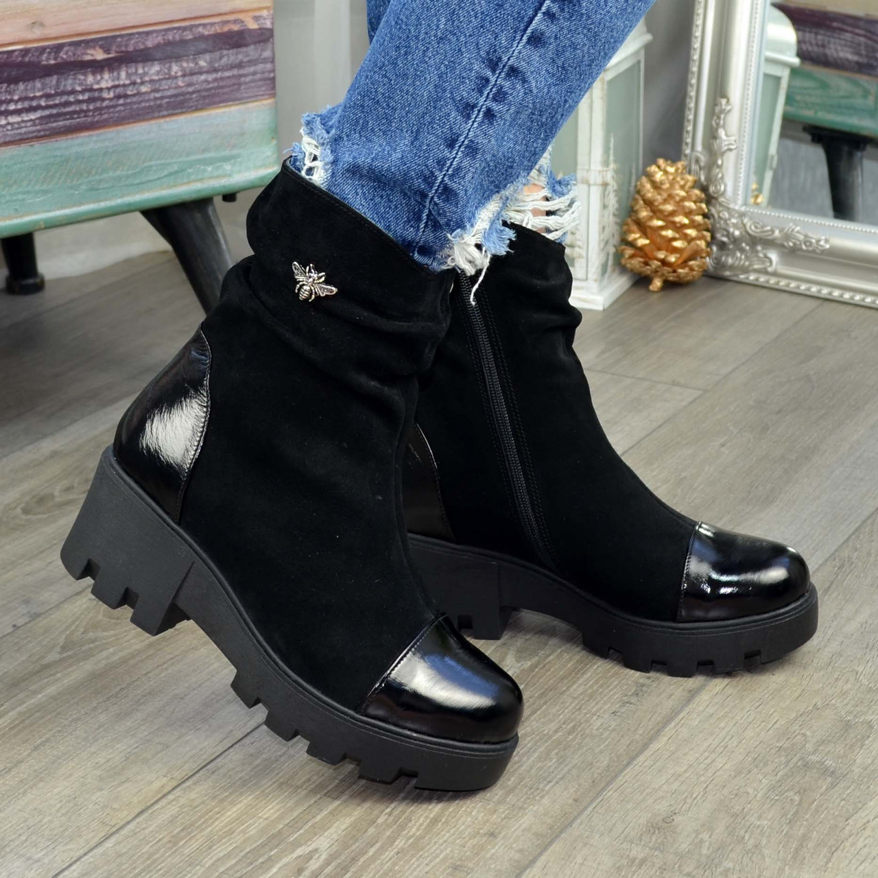 Жіночі замшеві черевики на тракторній підошві, фото 1