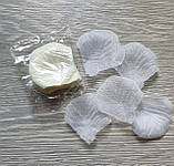 Штучні пелюстки троянд БІЛІ 100 шт, фото 2