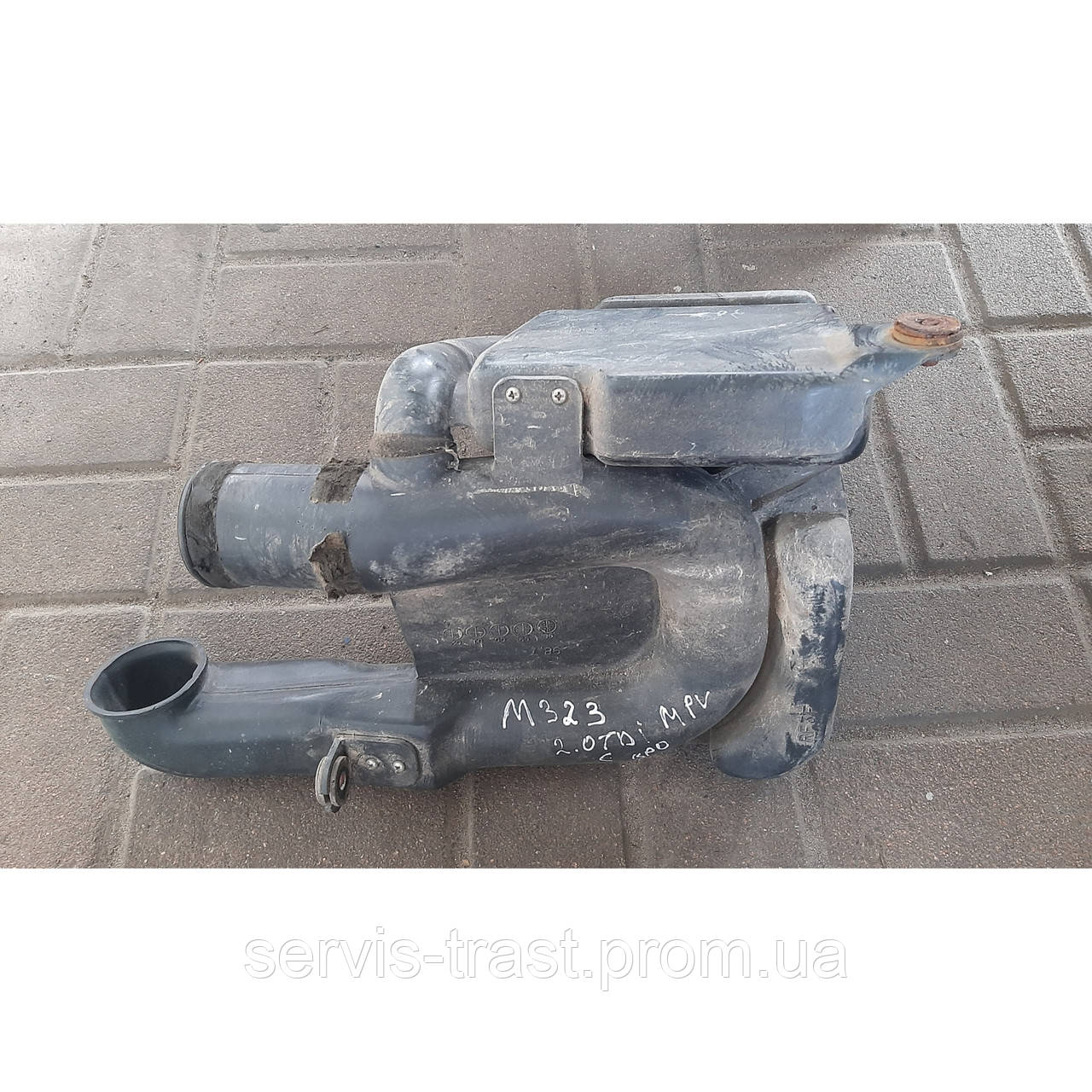 Повітрозабірник Mazda 323 2.0 TDi