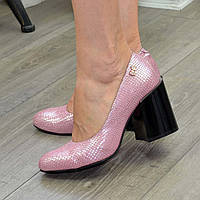 Туфли женские кожаные на высоком каблуке. Цвет розовый