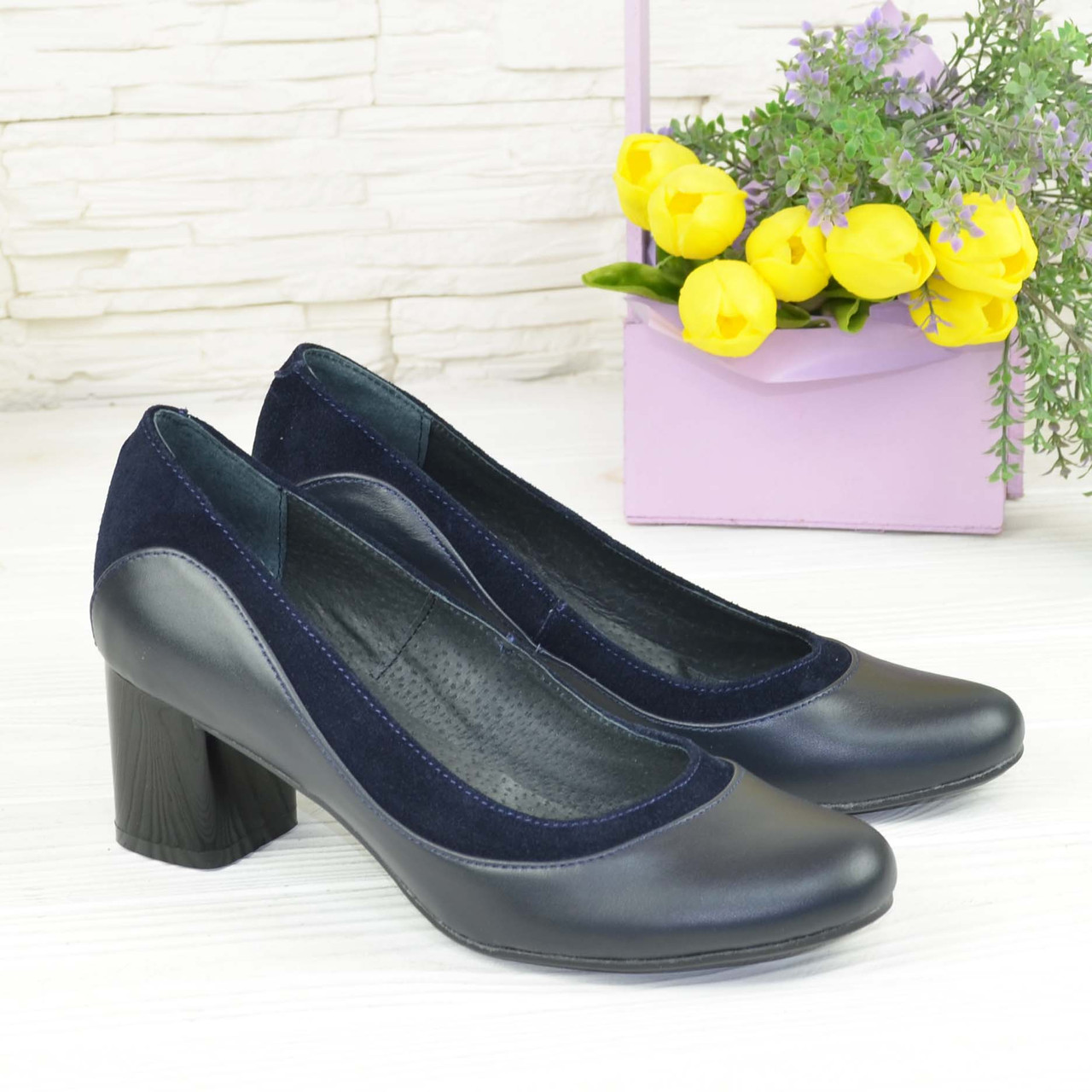 Туфли женские синие на невысоком устойчивом каблуке, натуральная кожа и замша - фото 1 - id-p1446600351