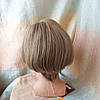 Перука боб-каре з проділом термоволос пісочний JESSY-15, фото 3