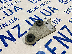 Кронштейн масляного радіатора зліва Mercedes W164 A1645001131