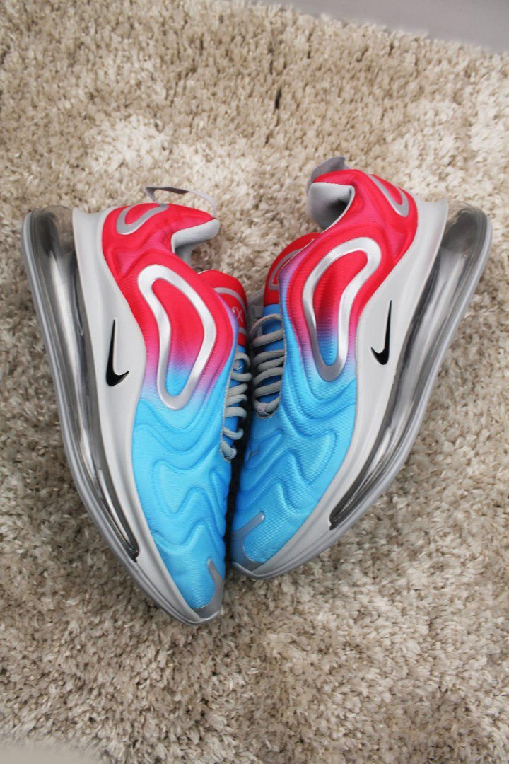 Air 720 red 2025