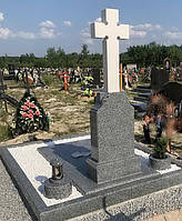 Пам'ятник з покостовського граніту з елементами з мармуру 9