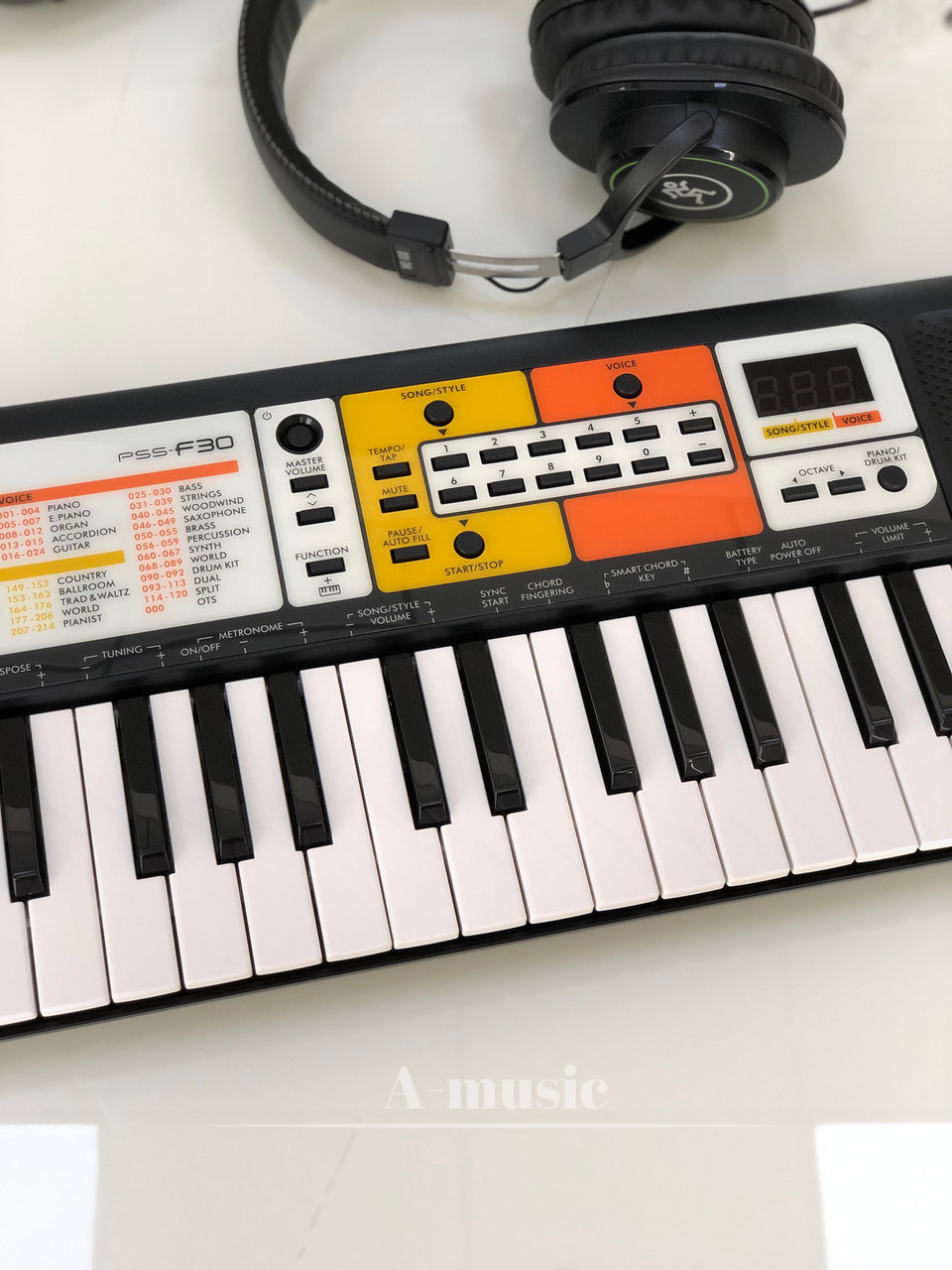 Синтезатор YAMAHA PSS-F30