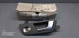 Ручка дверей задньої внутрішня права оригінал VAG 8E0839020B27X