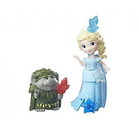 Мини фигурки Disney Frozen Little Kingdom Elsa and Grand Pabbie