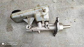 Головний гальмівний циліндр 4 виходу Рено Трафік б / в