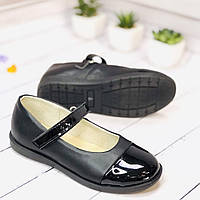 Дитячі шкільні туфлі з натуральної шкіри для дівчинки TopS чорні з лаковим носком розмір 33
