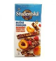 Шоколад молочный Studentska Pecet с с абрикосом, малиной и арахисом 170 г Чехия