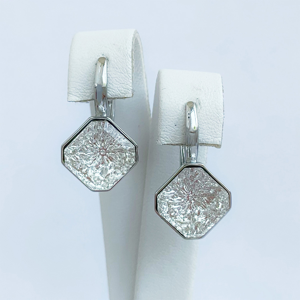 Сережки SONATA з медичного золота, кристали Swarovski білого кольору, родій, 25709