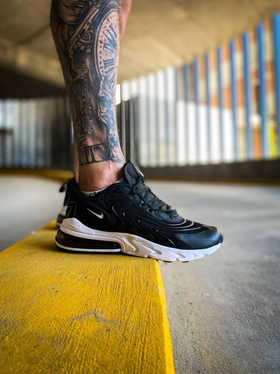 Nike 270 react cheap black and white