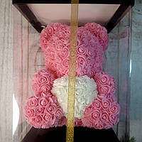 Мишка из 3D роз с сердечком в подарочной коробке 40 см Розовый